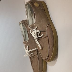 Reef size 9 deck shoes